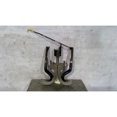 Charniere de capot PEUGEOT 3008 1