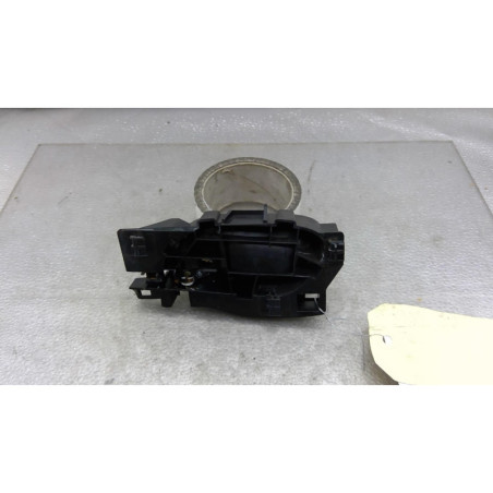 Poignee interieur arriere droit PEUGEOT 3008 1