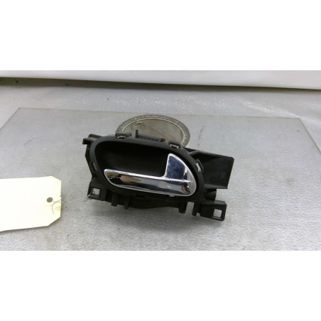 Poignee interieur avant droit PEUGEOT 3008 1