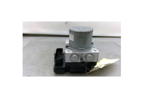 Bloc ABS (freins anti-blocage) HYUNDAI I 20 2 Photo n°1