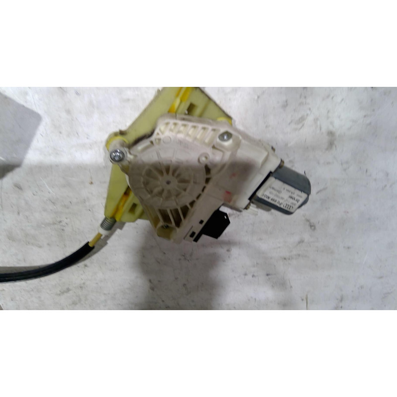 Leve vitre electrique arriere droit AUDI A6 3 Photo n°1