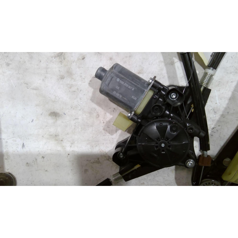 Leve vitre electrique avant gauche VOLKSWAGEN GOLF 7 Photo n°1