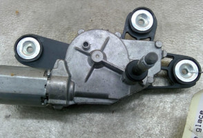 Moteur essuie glace arriere FORD FIESTA 6