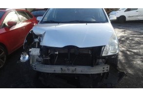 Traverse superieure TOYOTA COROLLA VERSO 2 Photo n°8