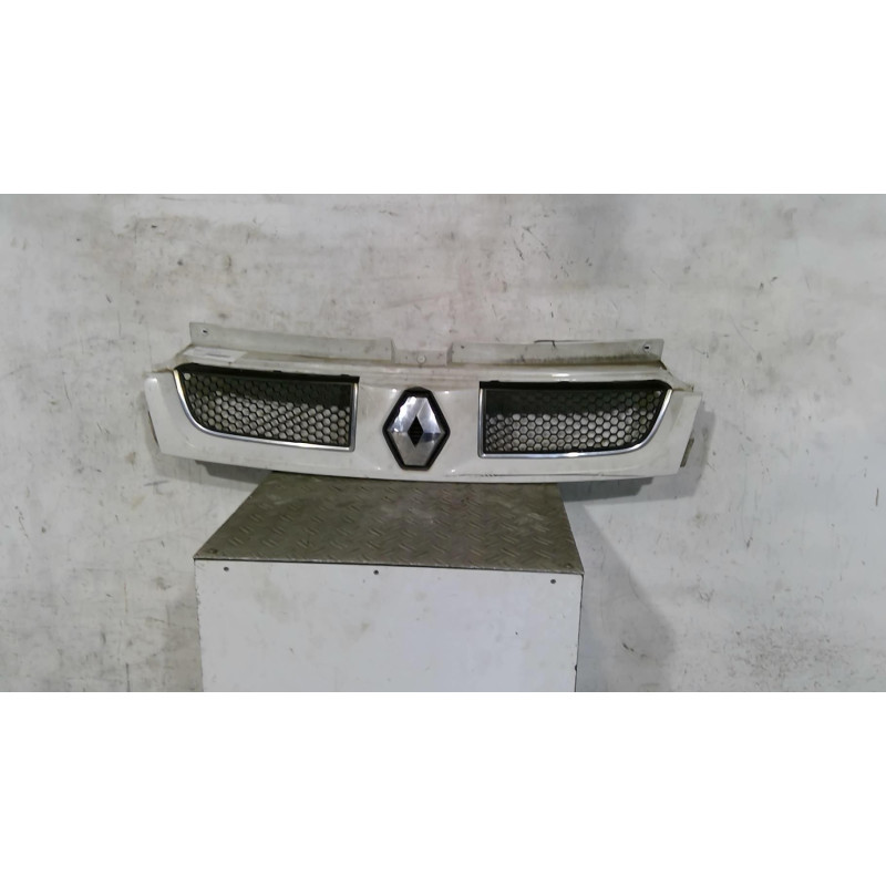 Calandre RENAULT TRAFIC 2 Photo n°1