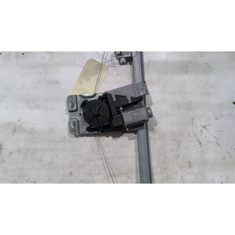 Leve vitre electrique arriere droit PEUGEOT 307 Photo n°1