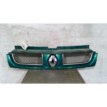 Calandre RENAULT TRAFIC 2