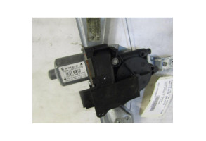 Leve vitre electrique arriere gauche PEUGEOT 308 1 SW Photo n°1