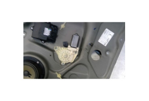 Leve vitre electrique arriere gauche MERCEDES CLASSE B 245 Photo n°1
