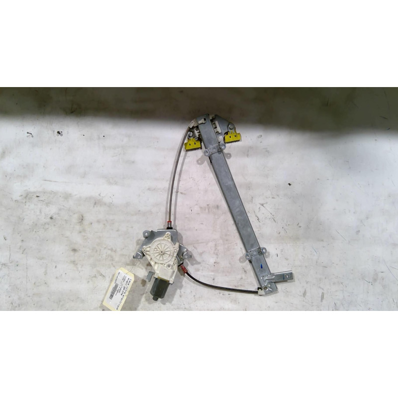 Leve vitre electrique avant gauche NISSAN MICRA 3 Photo n°1