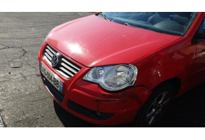 Malle/Hayon arriere VOLKSWAGEN POLO 4 Photo n°8