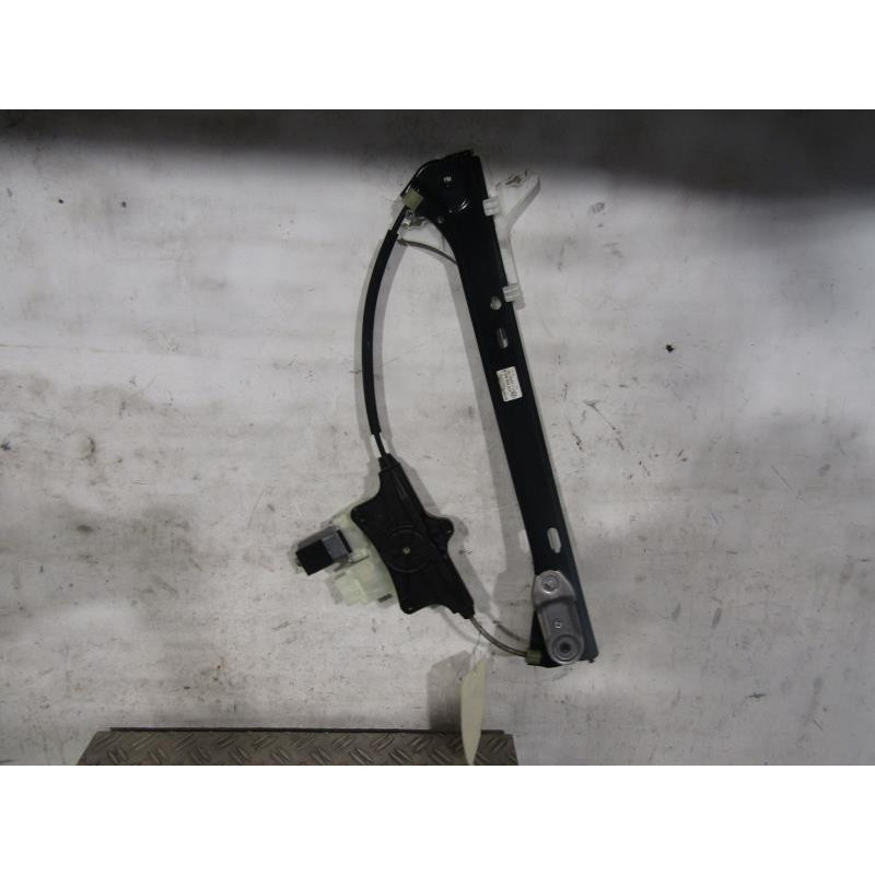 Leve vitre electrique arriere gauche VOLKSWAGEN PASSAT 7 Photo n°1