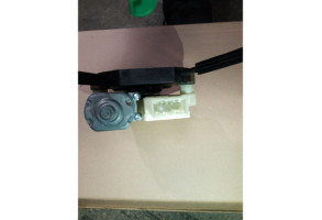 Leve vitre electrique arriere droit VOLKSWAGEN GOLF 7 Photo n°3