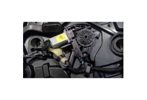 Leve vitre electrique avant gauche VOLVO V 60 2 Photo n°2