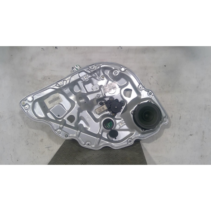 Leve vitre electrique arriere gauche LANCIA MUSA Photo n°1