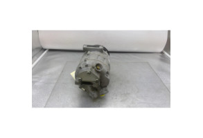 Compresseur clim RENAULT MASTER 3 Photo n°2