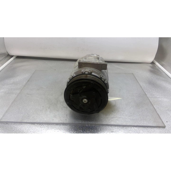 Compresseur clim RENAULT MASTER 3 Photo n°5