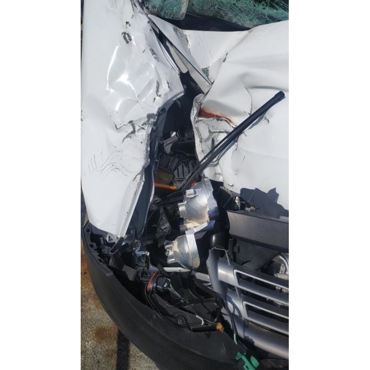 Compresseur clim RENAULT MASTER 3 Photo n°9