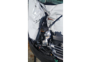Compresseur clim RENAULT MASTER 3 Photo n°9