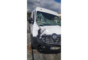 Compresseur clim RENAULT MASTER 3 Photo n°10