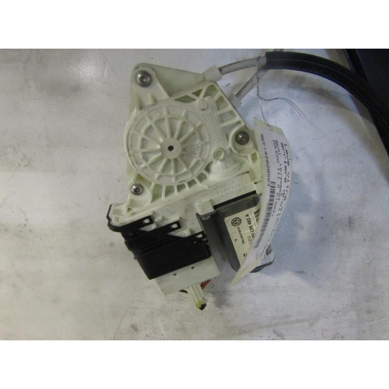 Leve vitre electrique arriere droit SEAT TOLEDO 3 Photo n°1