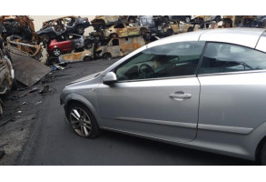 Renfort pare choc arriere (traverse) OPEL ASTRA H Photo n°8