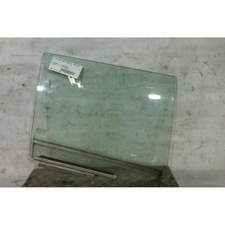 Vitre arriere droit SUZUKI SWIFT 4
