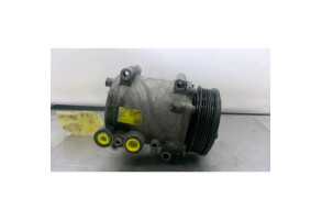 Compresseur clim FORD FIESTA 6 Photo n°4