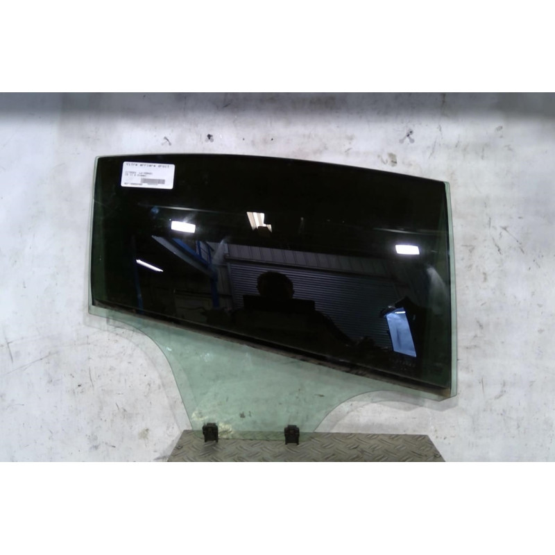 Vitre arriere droit CITROEN C5 2 Photo n°1