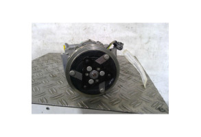Compresseur clim FORD FIESTA 5 Photo n°5