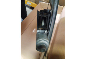 Leve vitre electrique arriere gauche CITROEN C5 2 Photo n°2