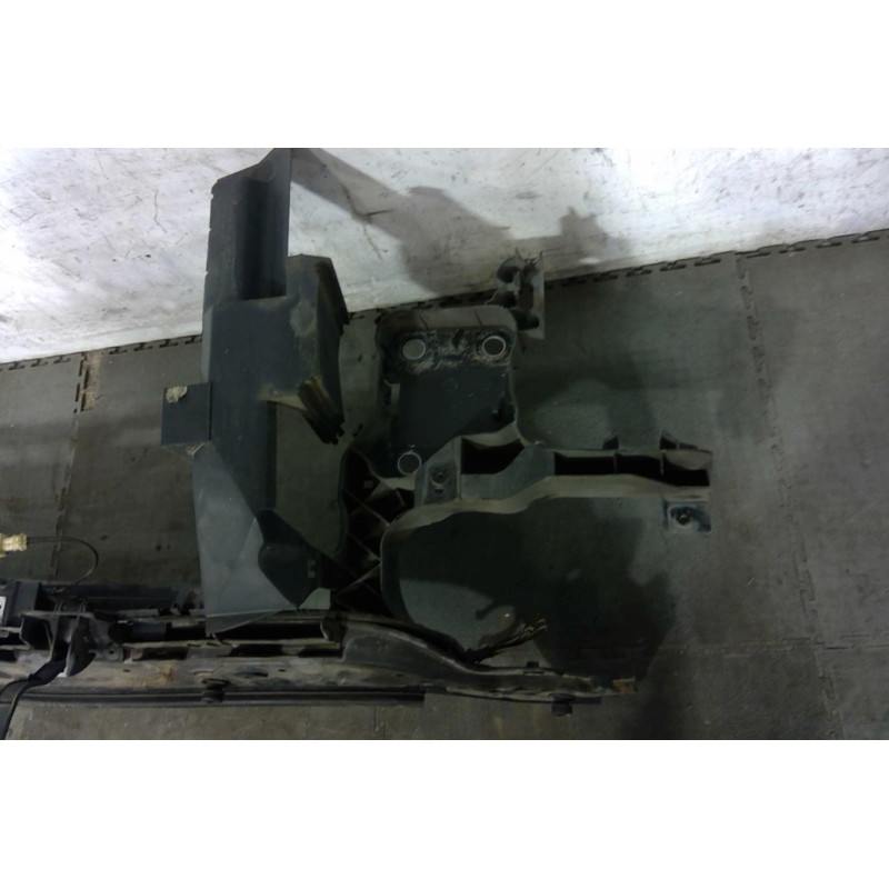 Armature avant, Masque avant RENAULT MEGANE 2 Photo n°1