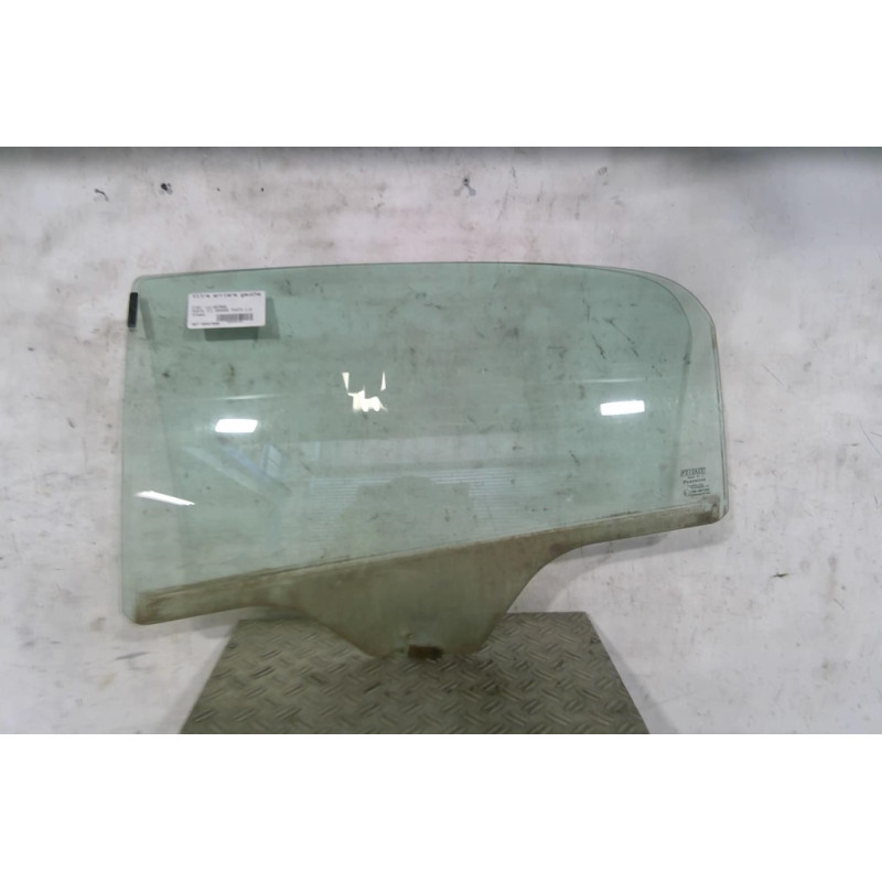 Vitre arriere gauche FIAT GRANDE PUNTO Photo n°1