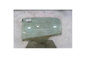 Vitre arriere gauche FIAT GRANDE PUNTO Photo n°1