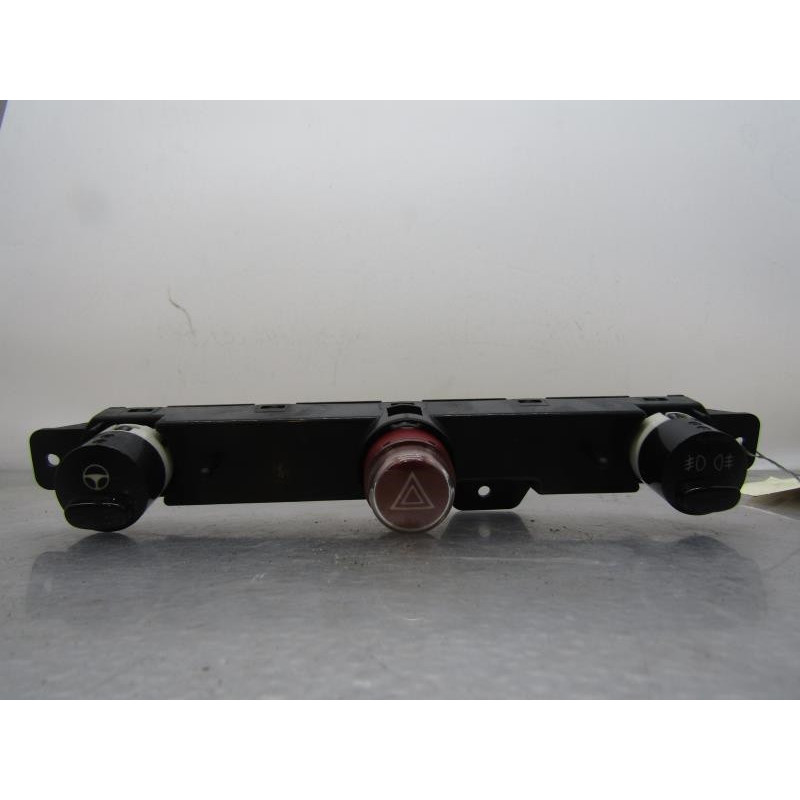Bouton de warning FIAT 500 2 Photo n°1