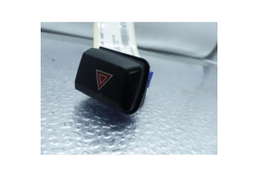 Bouton de warning PEUGEOT 208 1 Photo n°1
