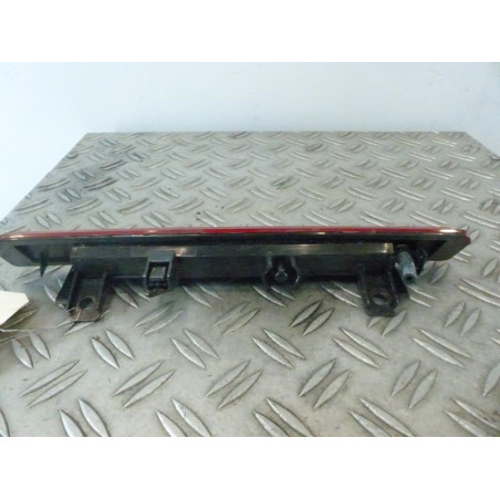 Feu arriere stop central RENAULT CLIO 4