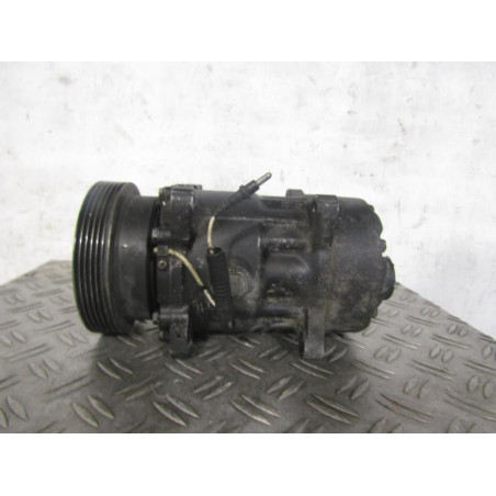 Compresseur clim RENAULT MEGANE 1