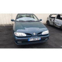 Compresseur clim RENAULT MEGANE 1 Photo n°7