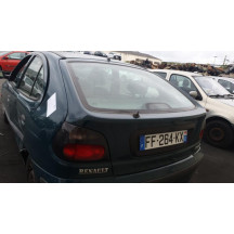 Compresseur clim RENAULT MEGANE 1 Photo n°10