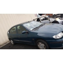 Compresseur clim RENAULT MEGANE 1 Photo n°13