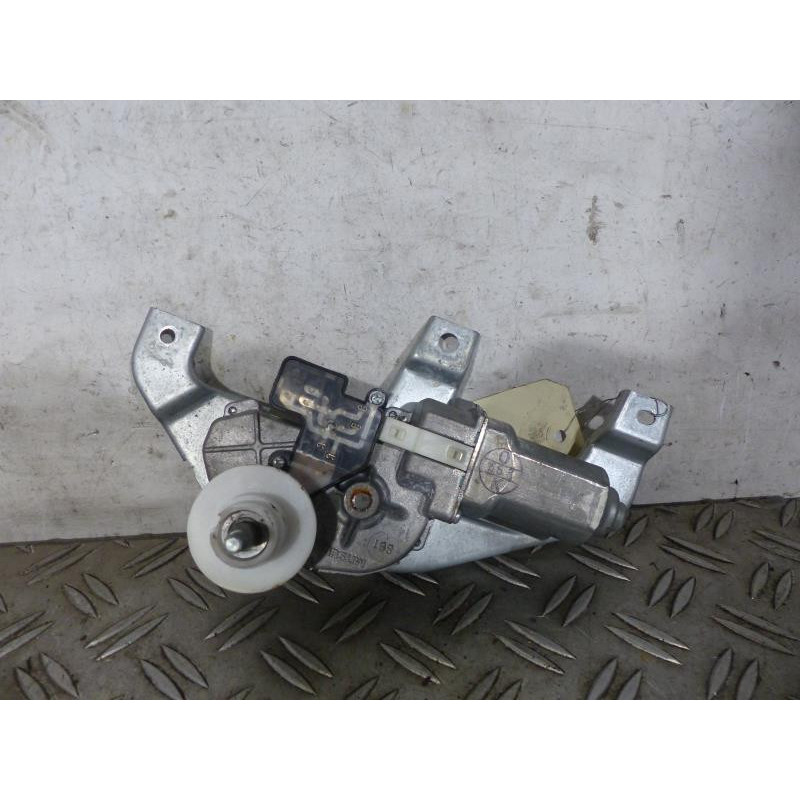Moteur essuie glace arriere SUZUKI SWIFT 4 Photo n°1