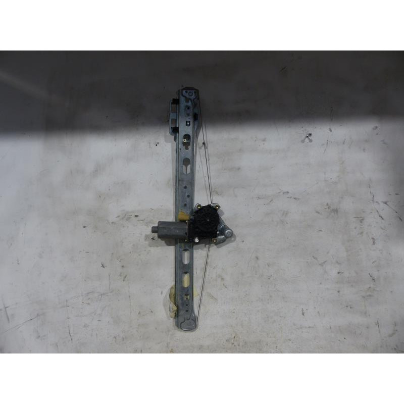 Leve vitre electrique arriere droit MERCEDES CLASSE M 163 Photo n°1