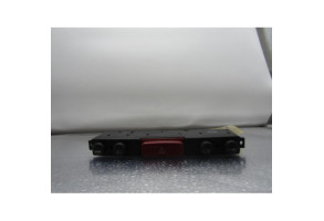 Bouton de warning ALFA ROMEO 147 Photo n°2