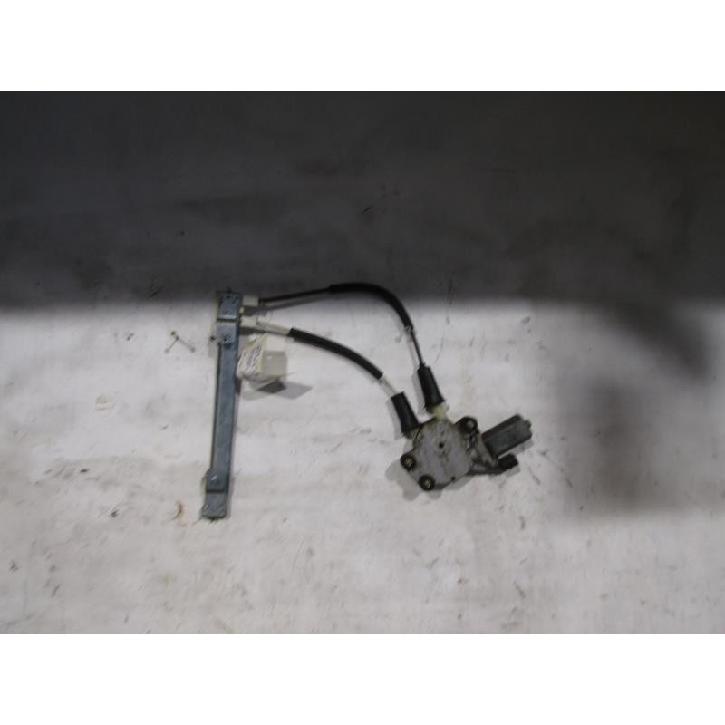 Leve vitre electrique arriere gauche ALFA ROMEO 147 Photo n°1