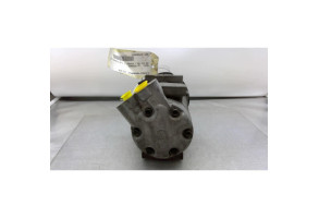 Compresseur clim AUDI A3 1 Photo n°4