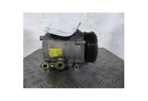 Compresseur clim FORD FIESTA 6 Photo n°4