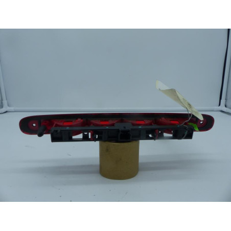 Feu arriere stop central TOYOTA AYGO 1
