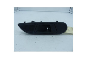 Poignee interieur avant droit FORD FIESTA 6 Photo n°1