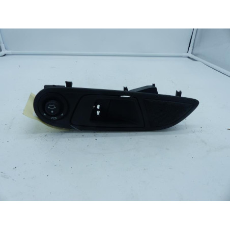 Poignee interieur avant gauche FORD FIESTA 6